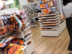 lv_0_20230113010651 Guys Lose It Over Mika Osawa's Stunning Breasts, Kissing Every Inch