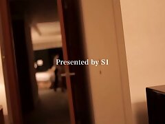 SOE-955 Enchanting Japanese Beauty Reveals All in Sultry Nude Shoot