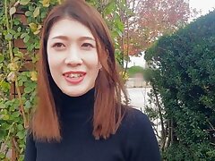 292MY-697 Guy Feasts on Brunette Pussy Then Fucks Her Hard