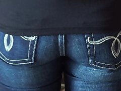 VIDEO1 Seductive Curvy Babe Gives Intense Handjob For Ultimate Satisfaction