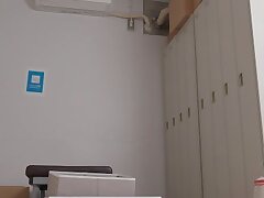 IPZZ-037 Seductive Japanese Beauty Pleasures Her Soaking Wet Pussy Solo